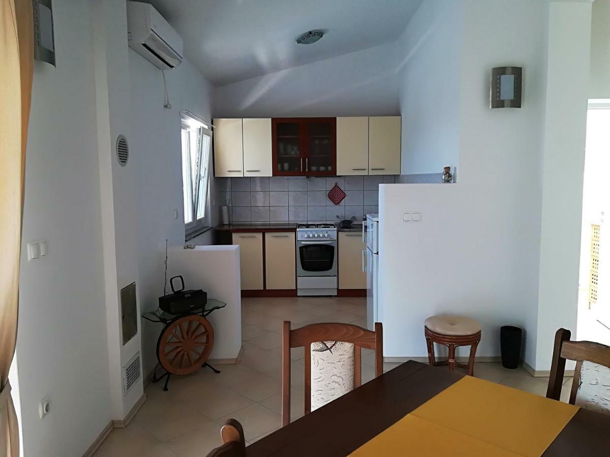 Apartman Rosanda 1 Premuda Exterior photo