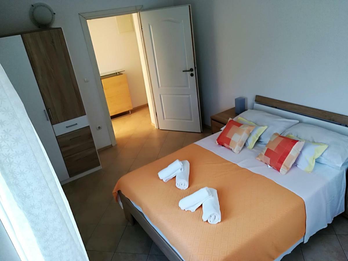 Apartman Rosanda 1 Premuda Exterior photo