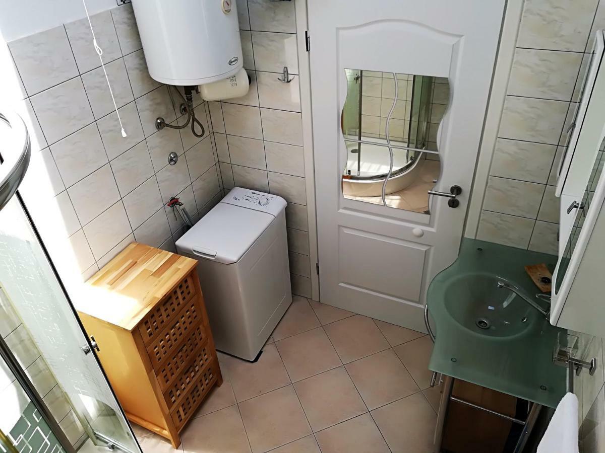 Apartman Rosanda 1 Premuda Exterior photo