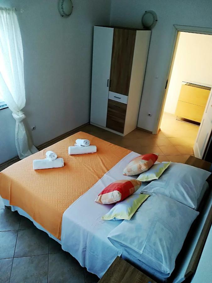 Apartman Rosanda 1 Premuda Exterior photo